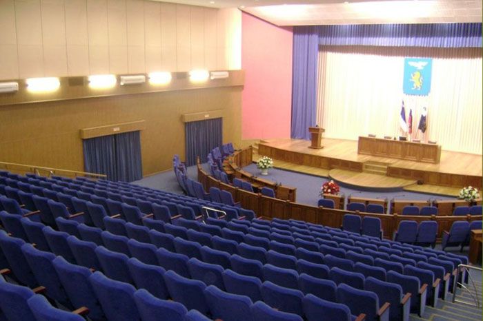 Ремонт и оформление зрительных и актовых залов.