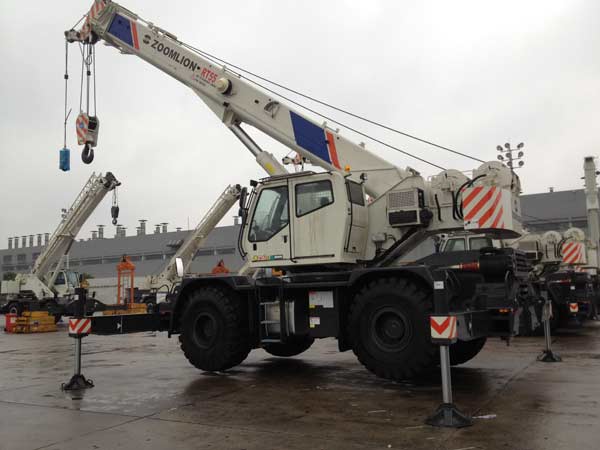 Короткобазный внедорожный кран RT55 в наличии Москва
