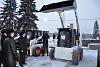 12 <b>мини</b> погрузчиков FORWAY WS50 были переданы муниципальным учреждениям